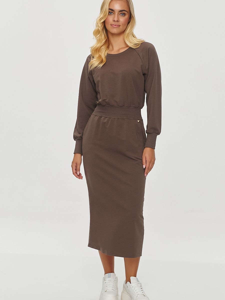Robe de jour ceinturée beige