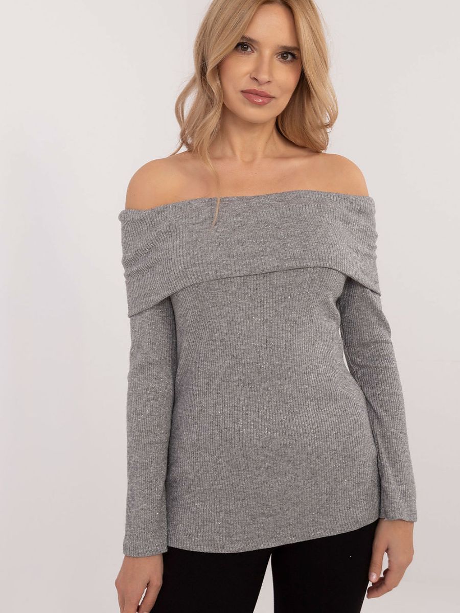 Pull épaules nues gris